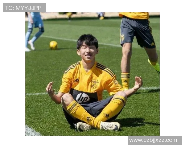 足球星皇：引领时代潮流的足坛传奇与未来的无限可能